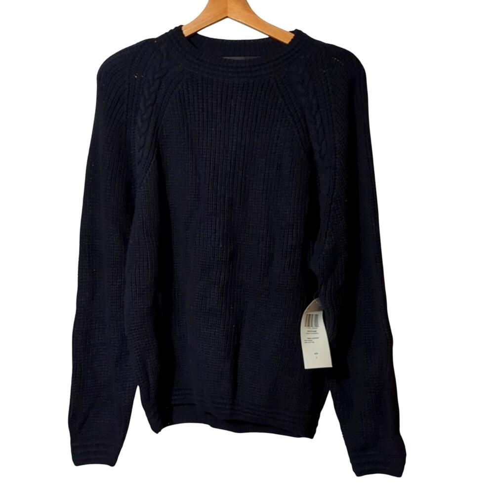 NWT Chaus Sport Large Black Crewneck Sweater [0139]